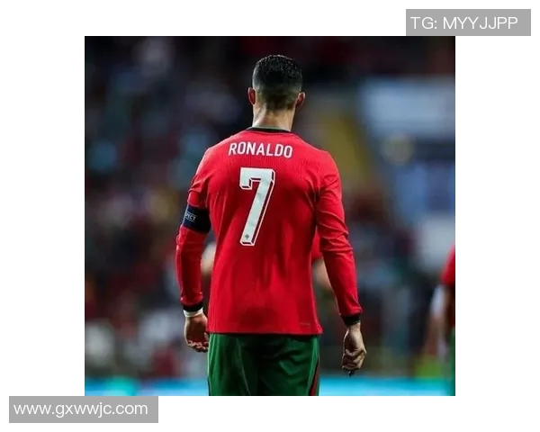 以球星头像展现足球性格特质与场上独特魅力解析 以球星头像展现足球性格特质与场上独特魅力解析