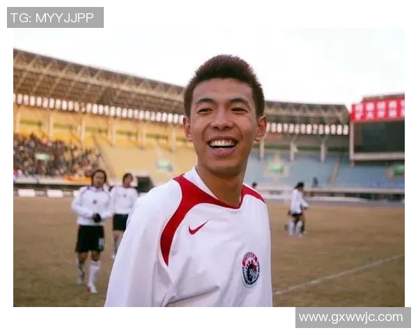 当代最强足球球星：突破极限成就传奇，塑造足球新时代的辉煌与荣耀